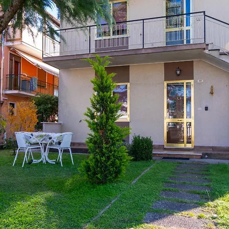 Casa Sbrindoli Apartment